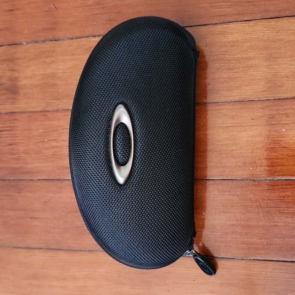 Oakley sunglasses case